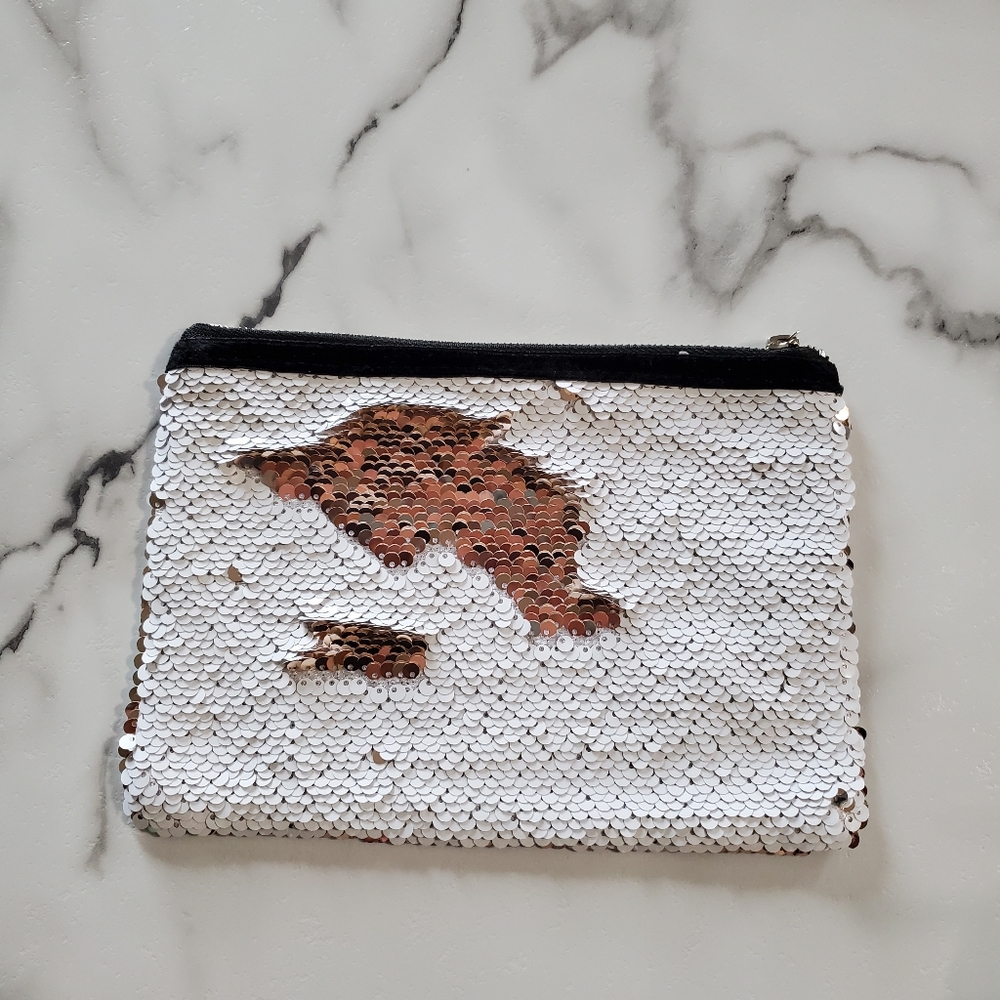 beautiful CRAZY Reversible Sequins Makeup Bag - Picture 6 of 15